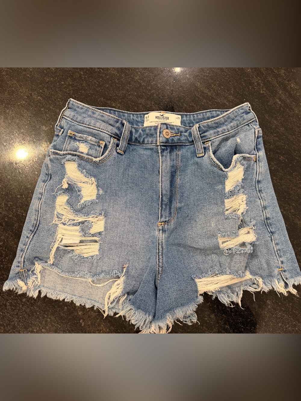 Hollister Ultra High Rise Mom Shorts- 29 (9/8)